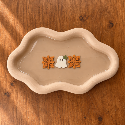 Web Quilt & Ghost with Pua Tray